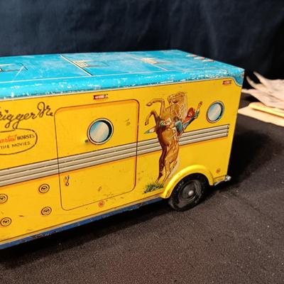 ROY ROGERS TRIGGER & TRIGGER JR TIN LITHO TOY SEMI TRAILER