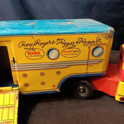 ROY ROGERS TRIGGER & TRIGGER JR TIN LITHO TOY SEMI TRAILER