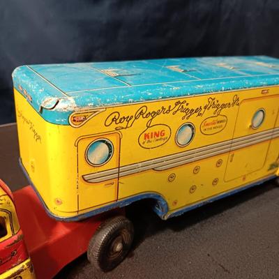 ROY ROGERS TRIGGER & TRIGGER JR TIN LITHO TOY SEMI TRAILER