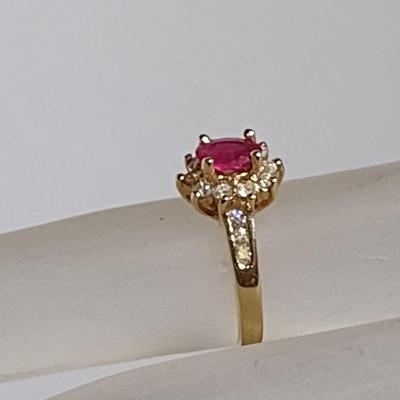 14 Karat Yellow Gold Ring with Gemstone and Diamonds- Approx Size 3 1/4 and Total Weight 3.2 Grams (#59)