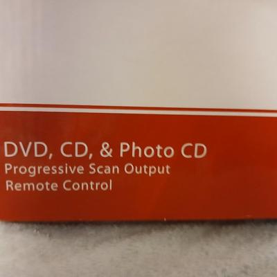 Brand new DVD/CD/CDR/CDRW/JPEG player with several DVD movies