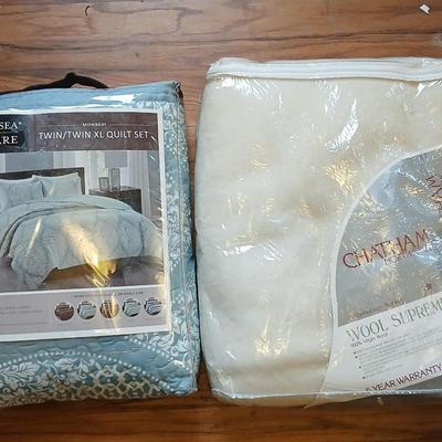 Chelsea Square Twin XL Quilt set with a nice off-white wool supreme Full size blanket