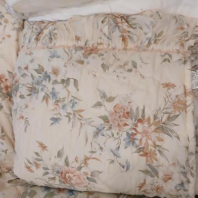JC Penny quilted bedspread blanket with matching pillowcases and two additional blankets for added warmth!