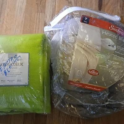 Two electric blankets - with controllers Green Northern - Brown Sunbeam