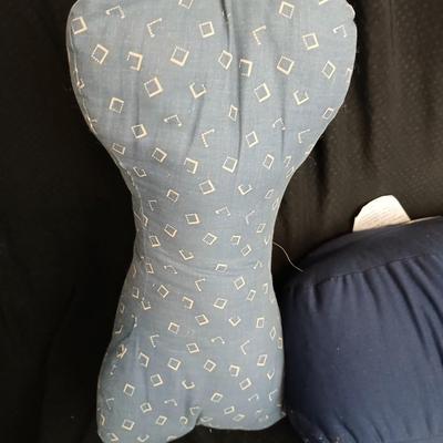 Assortment of body forming pillows - neck pillow - vibrating pillow and more