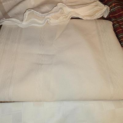 Variety of oval table linens