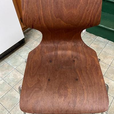 Sale Photo Thumbnail #19: Elmar Flototto Dining or side chair.  A classic piece of mid-century modern furniture from Germany.  The seat and backrest is made from Pagwood and  a chrome plated tubular steel base.
Seat Ht 17.5'  Back Ht 30.5"