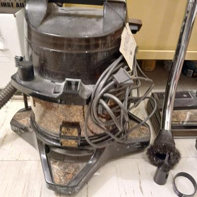 Rainbow canister Vacuum with attachments