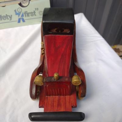 DANBURY MINT MODEL A DIE CAST CAR, A WOODEN MODEL OF A CLASSIC COUPE & TIN SIGN