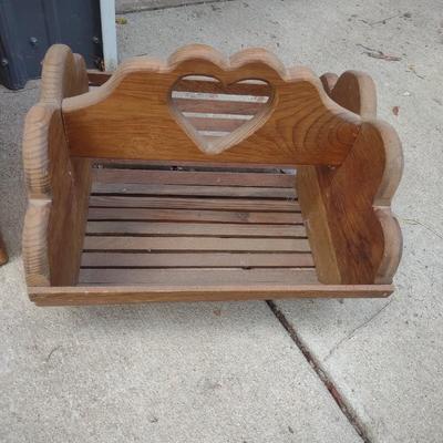 HEART THEMED KITCHEN CABINET AND DECOR