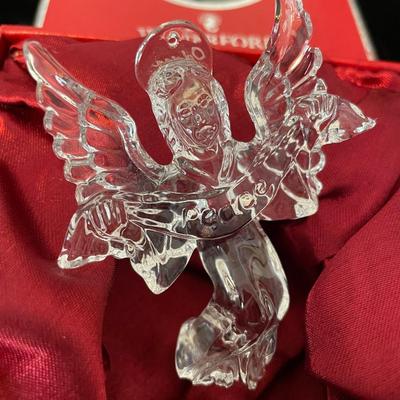 2006 WATERFORD CRYSTAL ANGEL OF PEACE ORNAMENT