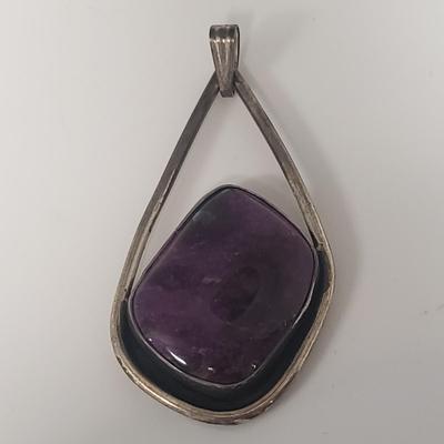 18 Sterling and Stone Pendants (ST-KD)