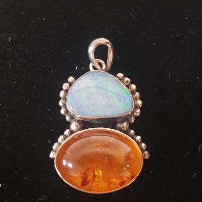 18 Sterling and Stone Pendants (ST-KD)