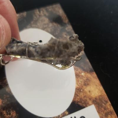 13 'Heaven and Earth' Stone Pendants (ST-KD)