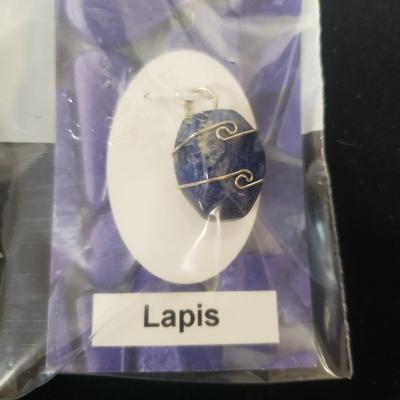 13 'Heaven and Earth' Stone Pendants (ST-KD)