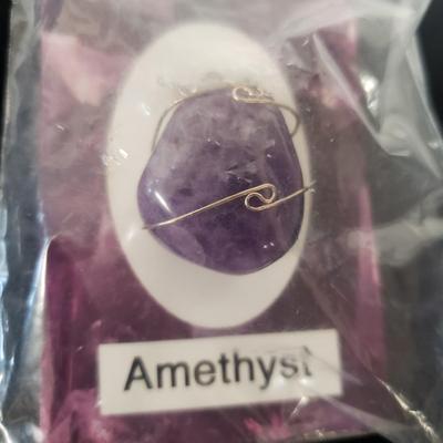 13 'Heaven and Earth' Stone Pendants (ST-KD)