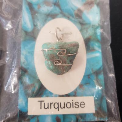 13 'Heaven and Earth' Stone Pendants (ST-KD)