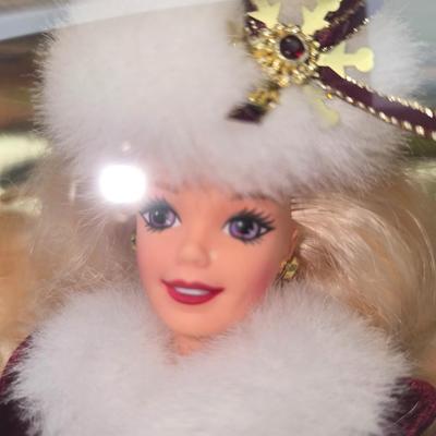 1996 Happy Holidays purple eyed Barbie doll