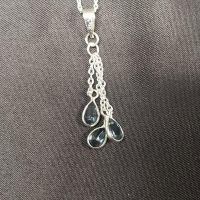 Eight Delicate Necklaces with Earrings (ST-KD)