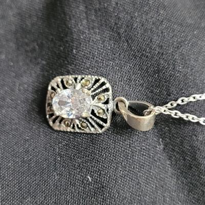 Eight Delicate Necklaces with Earrings (ST-KD)