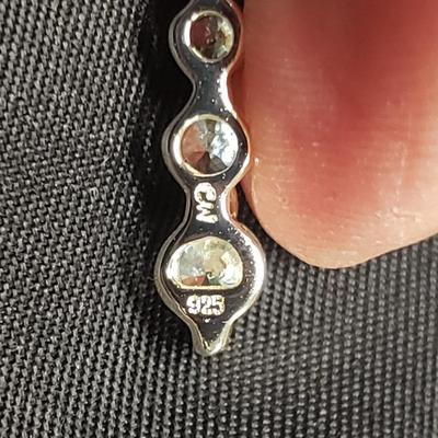 Eight Delicate Necklaces with Earrings (ST-KD)