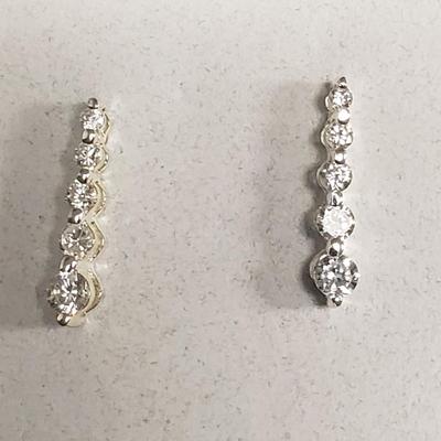 Eight Delicate Necklaces with Earrings (ST-KD)