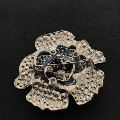 Beautiful silver tone rose brooch