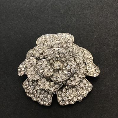 Beautiful silver tone rose brooch