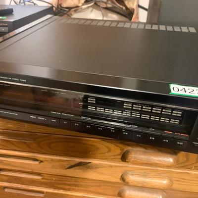 Onkyo Stereo Tuner