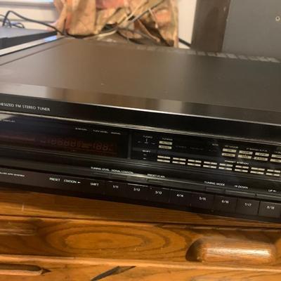 Onkyo Stereo Tuner