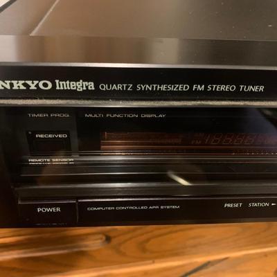 Onkyo Stereo Tuner