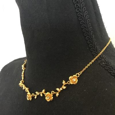 Vintage Avon satin gold tone, rose necklace