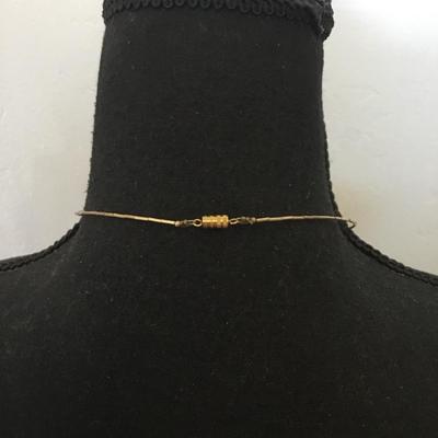 Vintage, gold tone, liquid silver in Tiger‘s eye, dainty necklace with barrel clasp