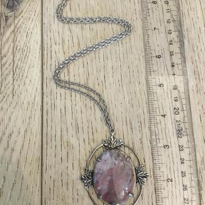 Beautiful vintage Silver-tone large gemstone pendant necklace