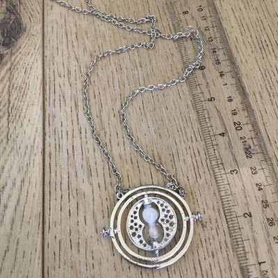 Silver tone hour, glass, pendant statement, necklace