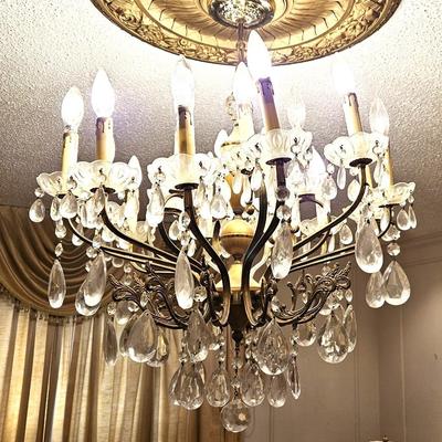 Sale Photo Thumbnail #177: In good condition
you will be removing this chandelier yourself