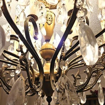 Sale Photo Thumbnail #179: In good condition
you will be removing this chandelier yourself