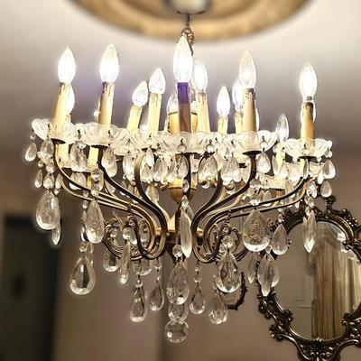 Sale Photo Thumbnail #176: In good condition
you will be removing this chandelier yourself
