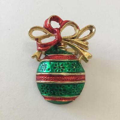 Vintage Christmas ornament brooch