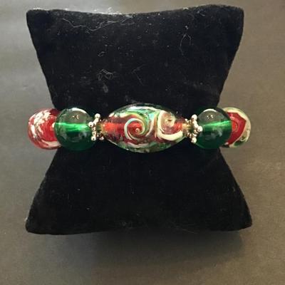 Pretty glass art stretch bracelet