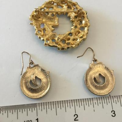 Vintage enamel Christmas wreath, rhinestone brooch, and wreath Christmas dangle earrings