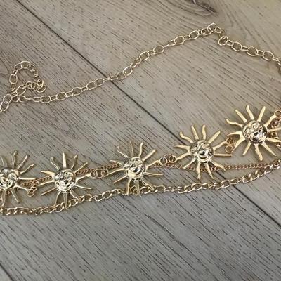 Super cute, gold tone, sun chain waist, belt, size medium