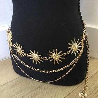 Super cute, gold tone, sun chain waist, belt, size medium