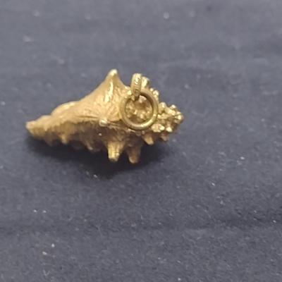 14 Karat Yellow Gold Pendant-Conch Shell Design- Approx Total Weight 10.8 Grams (#60)