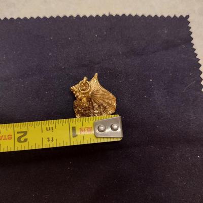 14 Karat Yellow Gold Pendant-Conch Shell Design- Approx Total Weight 10.8 Grams (#60)