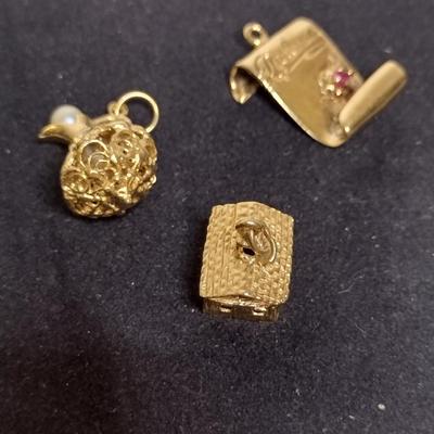 14 Yellow Gold Charms- House, Urn, and Diploma Designs- Approx Total Weight 10.1 Grams (#61)