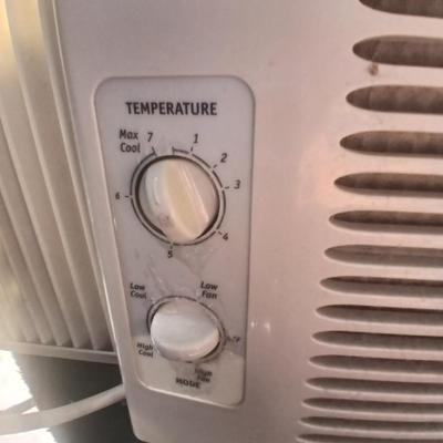 Working Frigidaire air conditioner unit -