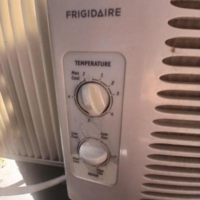 Working Frigidaire air conditioner unit -