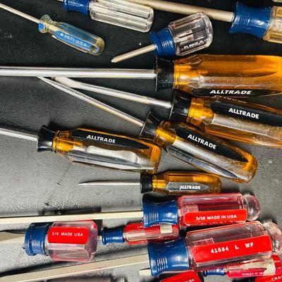 Large Screw Driver Lot, Craftsman & Othets