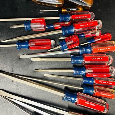 Large Screw Driver Lot, Craftsman & Othets